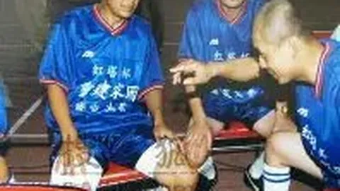 朴恩斌《孤岛女神》访谈引波澜