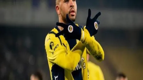 揭秘塔帅视角：哲凯赖什——球场上的神秘点球大师；正面对决激烈，错过便遗憾！