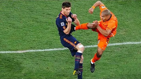 哈里-阿马斯18岁生日之际，曼联生涯首秀双喜临门